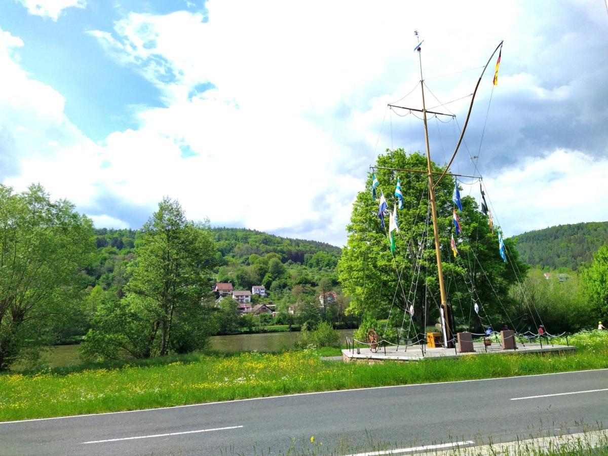 Sleep&Chill - Ruhige Uebernachtung Mit Main-Blick Apartamento Neustadt am Main Exterior foto