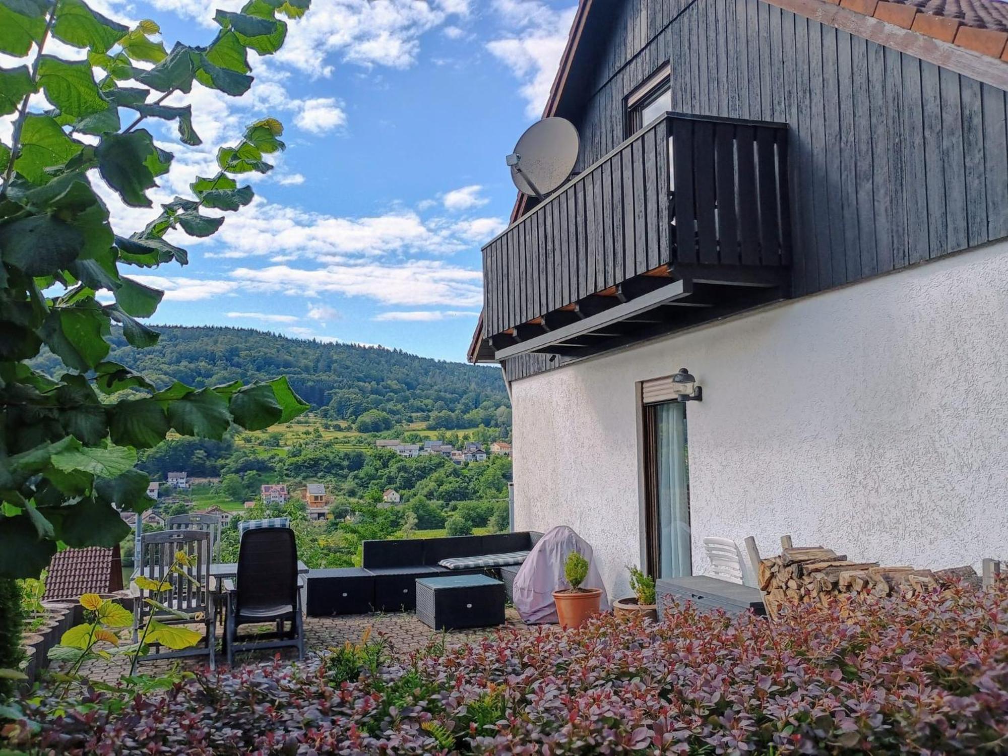 Sleep&Chill - Ruhige Uebernachtung Mit Main-Blick Apartamento Neustadt am Main Exterior foto
