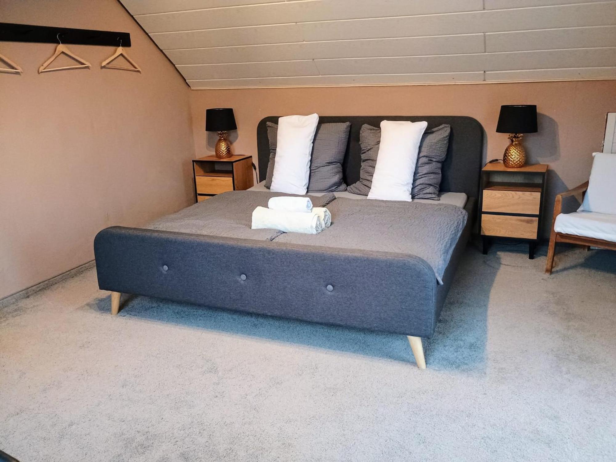 Sleep&Chill - Ruhige Uebernachtung Mit Main-Blick Apartamento Neustadt am Main Exterior foto