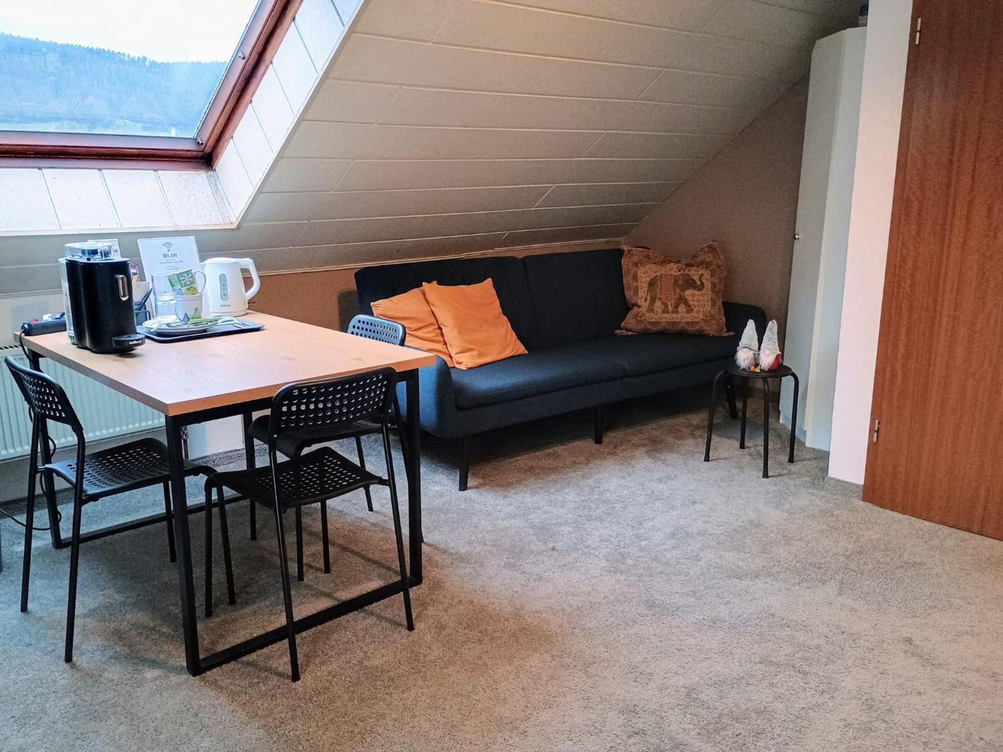 Sleep&Chill - Ruhige Uebernachtung Mit Main-Blick Apartamento Neustadt am Main Exterior foto