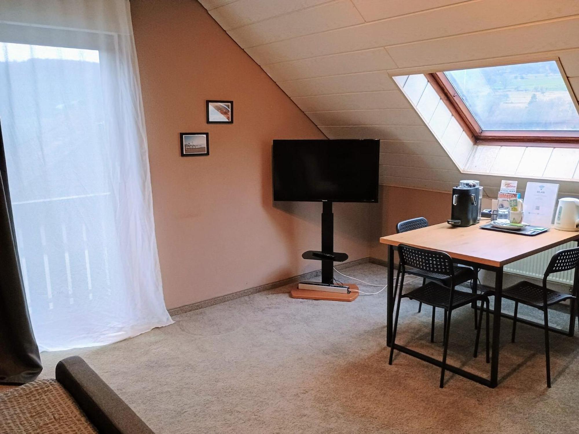 Sleep&Chill - Ruhige Uebernachtung Mit Main-Blick Apartamento Neustadt am Main Exterior foto