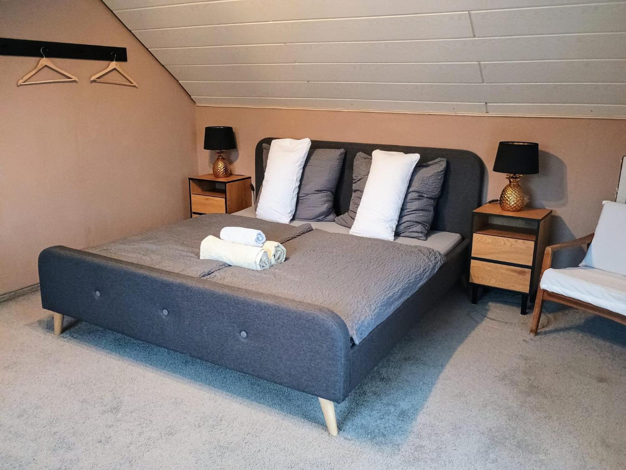 Sleep&Chill - Ruhige Uebernachtung Mit Main-Blick Apartamento Neustadt am Main Exterior foto